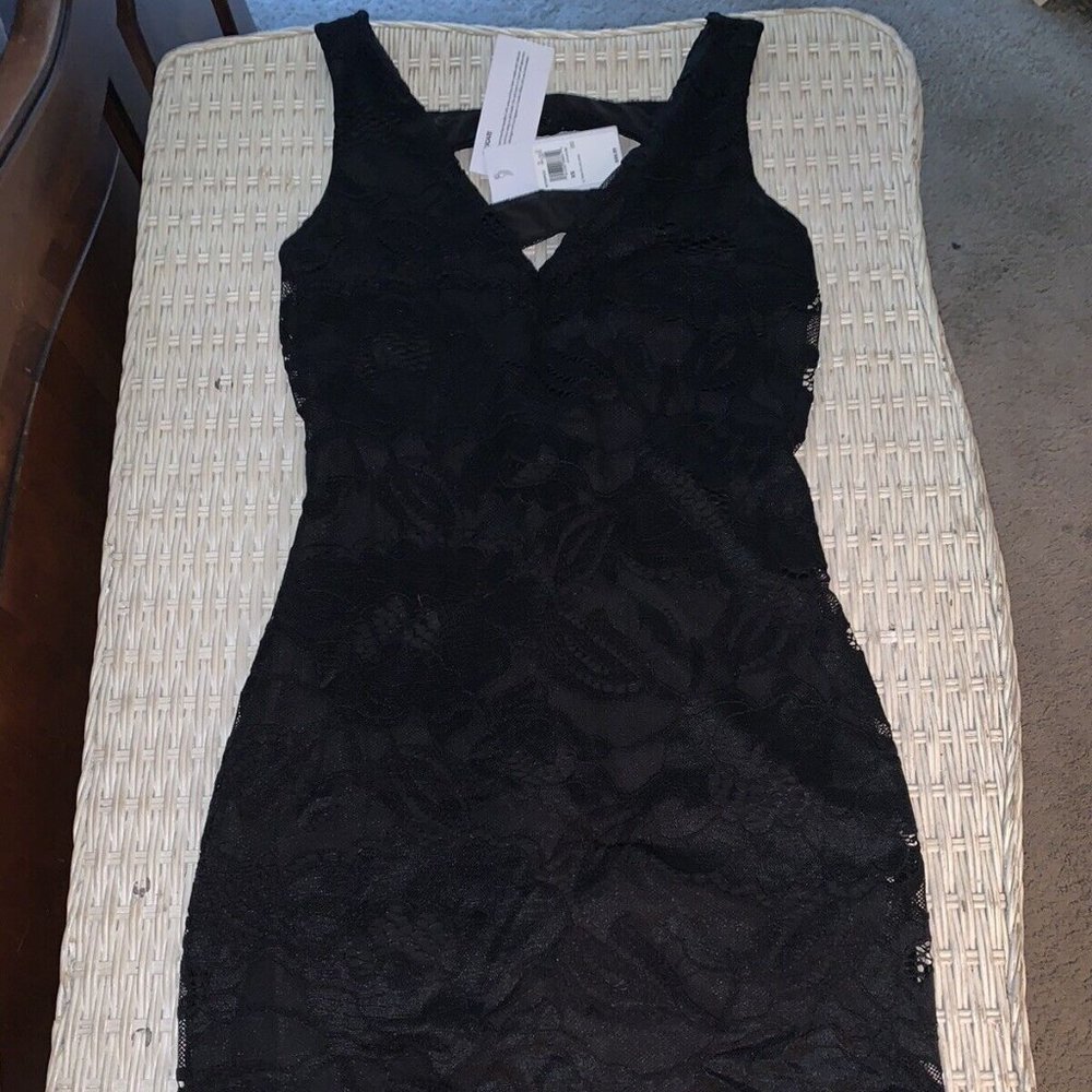 NWT GUESS FRIDA LACE BODYCON DRESS Black Xs